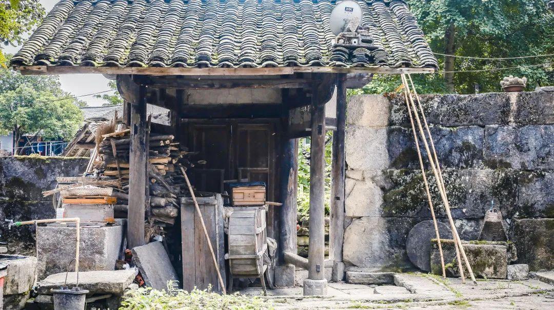 芙蓉江边这座如诗如画的古村落插图22