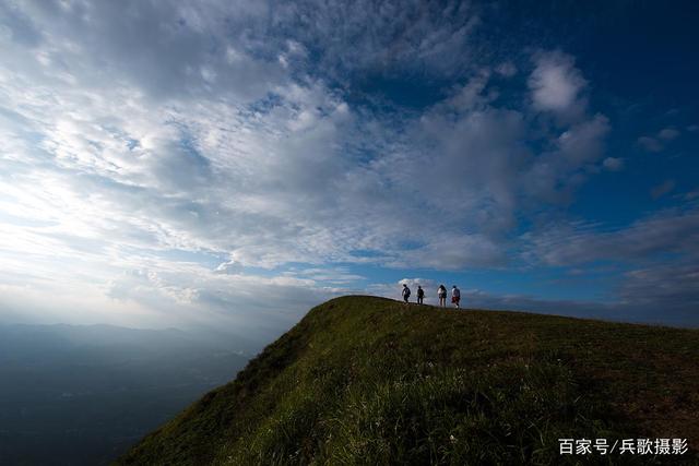 走近黔北：天楼山，野花满坡的正安第一雄山插图3