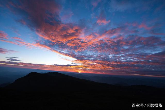 走近黔北：天楼山，野花满坡的正安第一雄山插图1