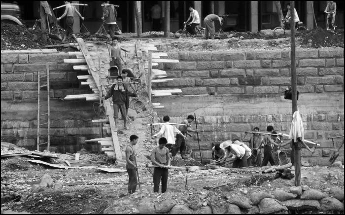 走在80年代的大街上插图49