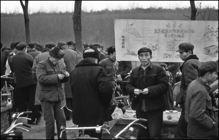 走在80年代的大街上插图56