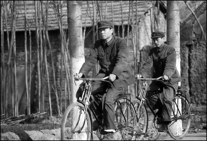 走在80年代的大街上插图60