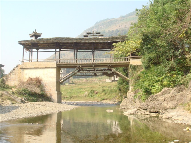 秋日静美小山村插图1
