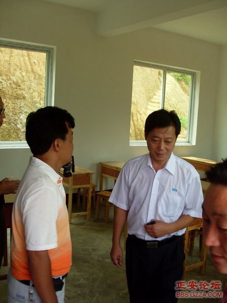 09.9.5乐俭乡天鹅池明家小学竣工典礼 048_缩小大小.jpg