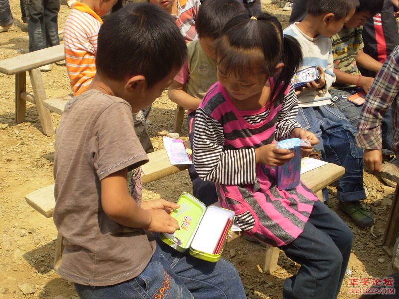 09.9.5乐俭乡天鹅池明家小学竣工典礼 198_缩小大小.jpg