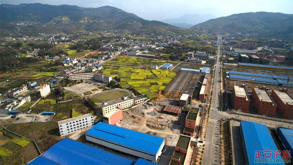 航拍石峰水库和工业园区插图7