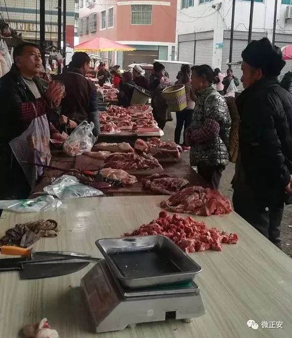 办年货：乡镇集市年味浓插图1