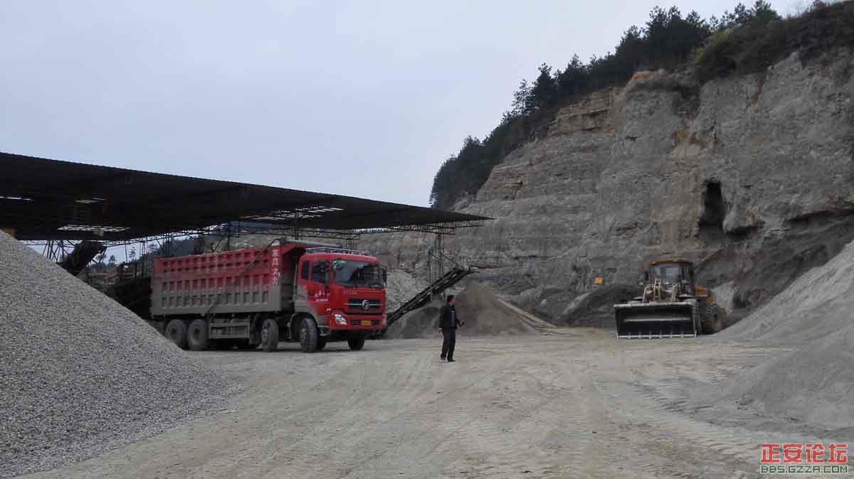 行业市场不规范   进城务工无保障插图3