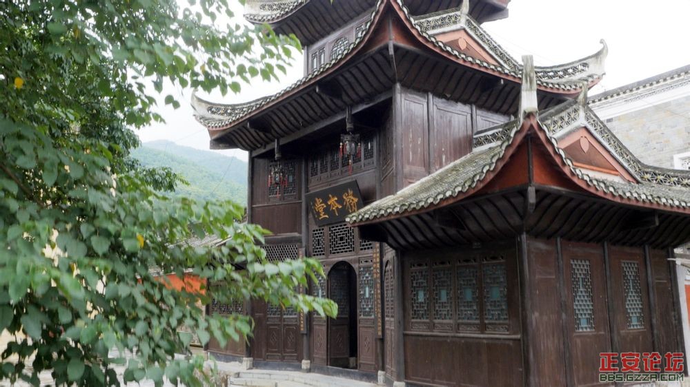 《飞越多彩贵州》拍摄的从空中俯瞰正安插图14