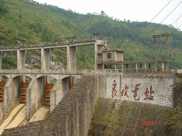 良坎电站水库风光插图1