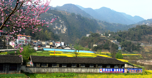 虽为同一景，别有两重天插图2