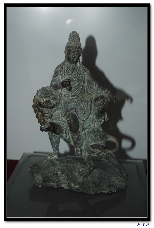普贤菩萨座狮铜像（清代）.jpg