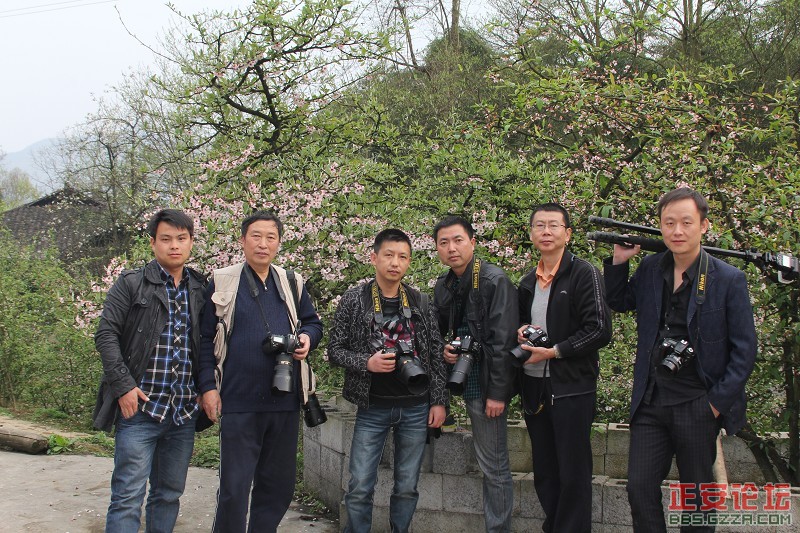 采风团队.jpg