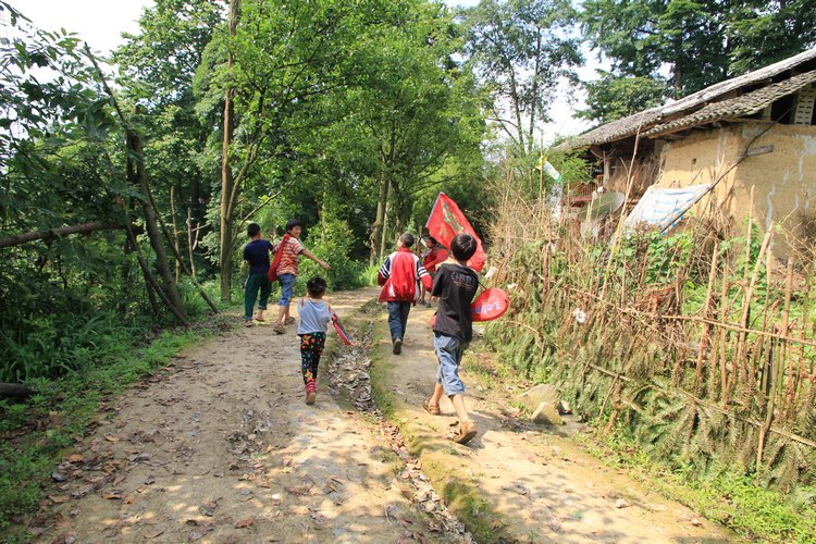 手牵手关注基础教育 心连心情系留守儿童大型公益活动插图48