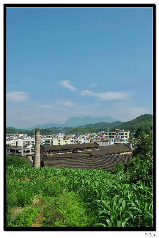 县城远眺天楼山插图2