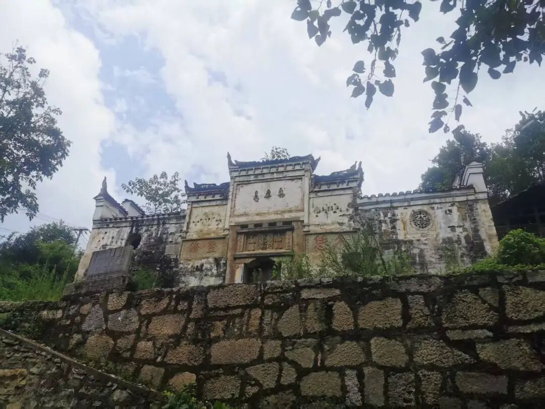 中观陈家祠堂“人穴同宅”奇观插图 图片