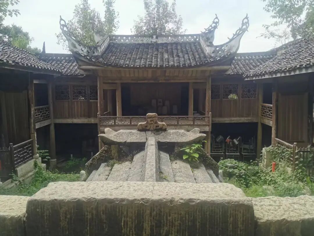 中观陈家祠堂“人穴同宅”奇观插图3 图片